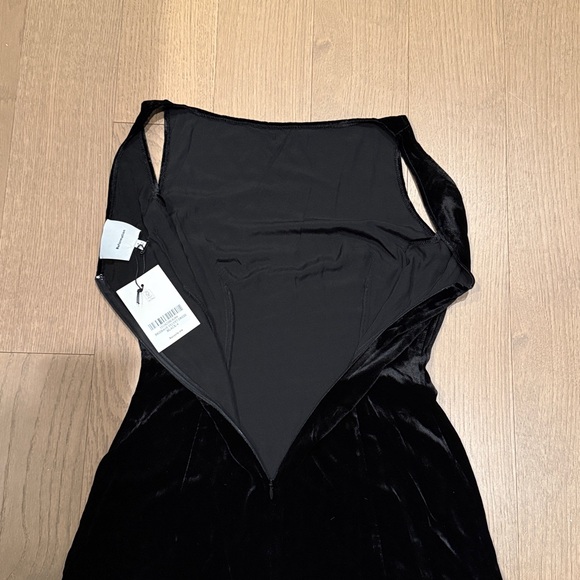 🆕 Reformation Brisbane velvet dress - Picture 6 of 9